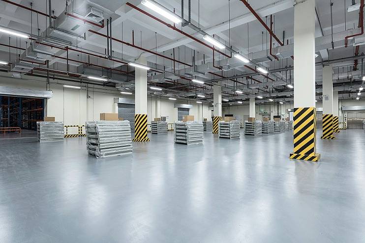 We have 2 large factories which supply PVC vinyl,LVT,rubber SPC sheet flooring tiles.